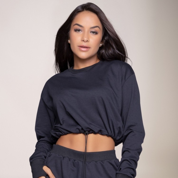 Cropped Manga Longa Moletinho Com Regulagem Preto