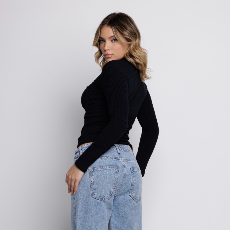 Blusa Canelada Gola Alta Manga Longa Preto
