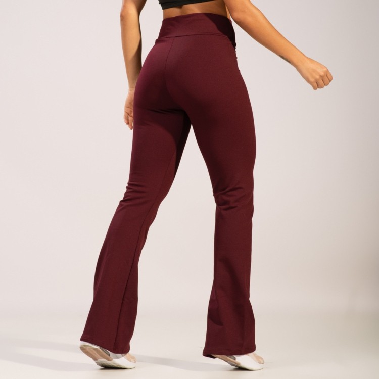 Calça Flare Peluciada Bailarina Vinho